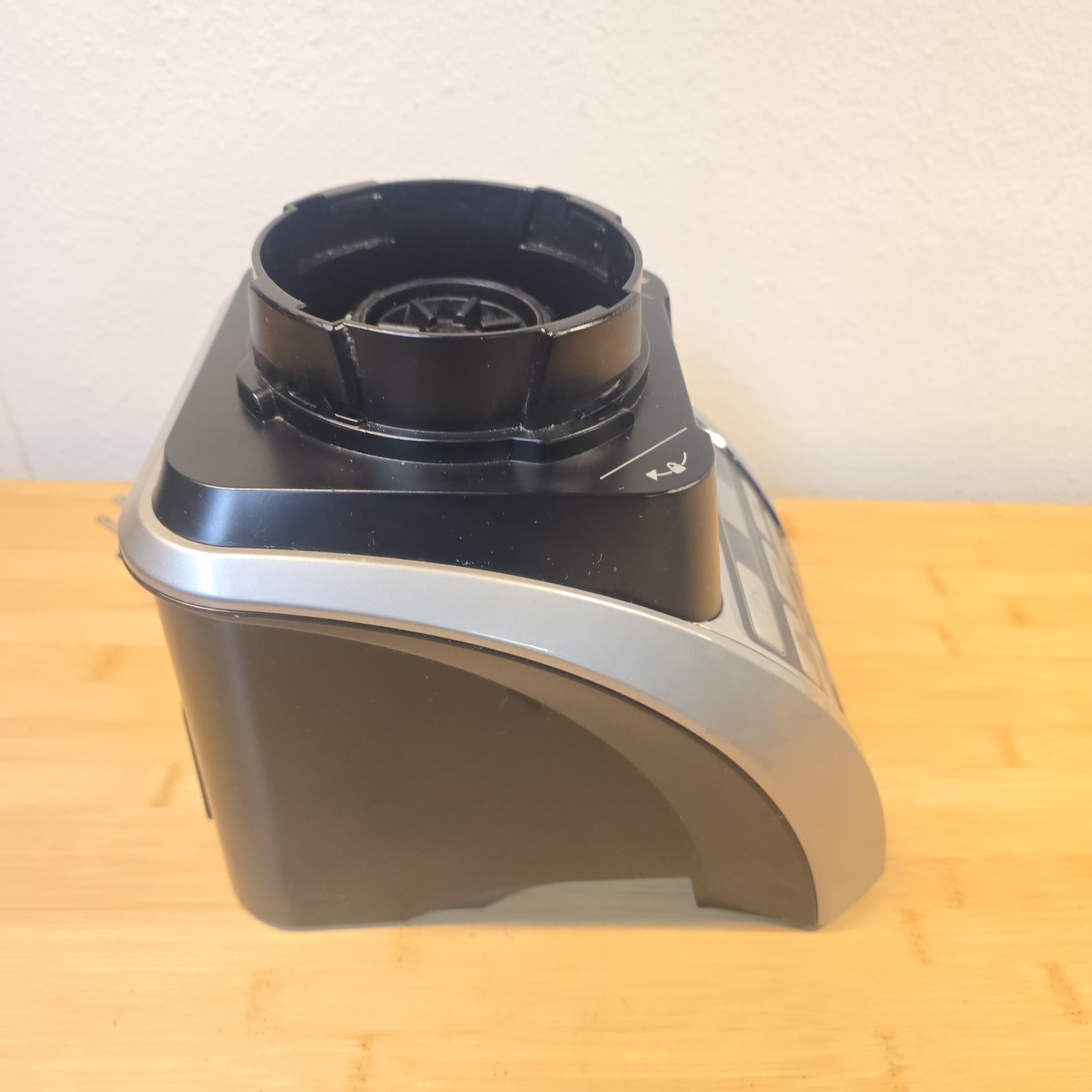 Ninja BL687CO Blender Auto IQ Boost Motor Base ONLY