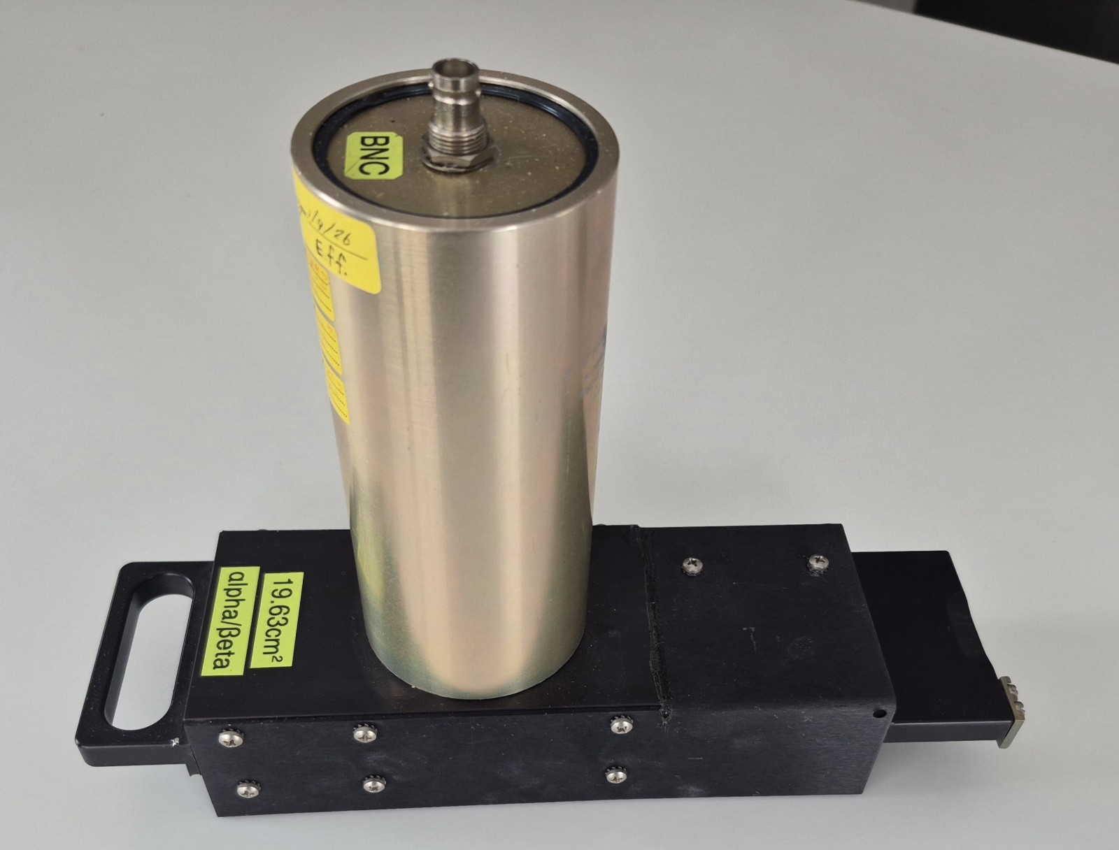 Working 1/2-2" Alpha/Beta Scintillation Sample Tray, With Accessories!