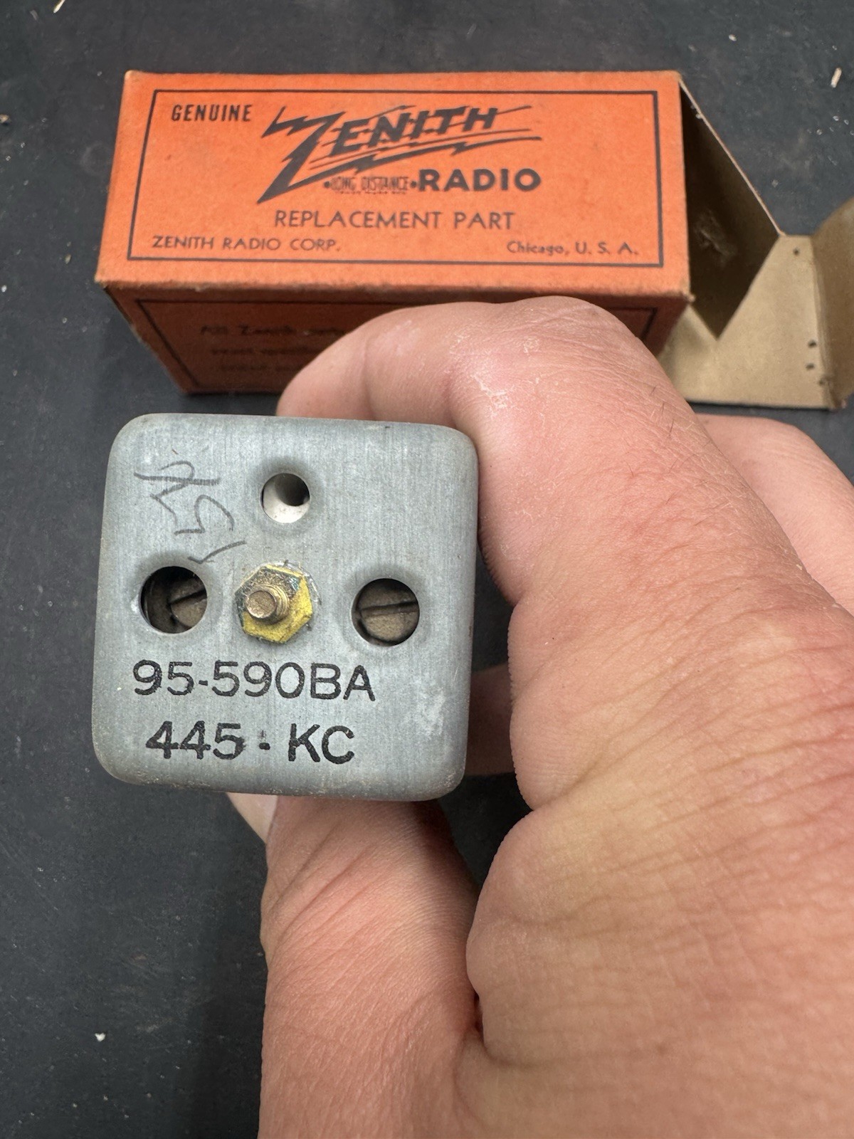 NOS Zenith Part #95-590 Vertical Output Transformer