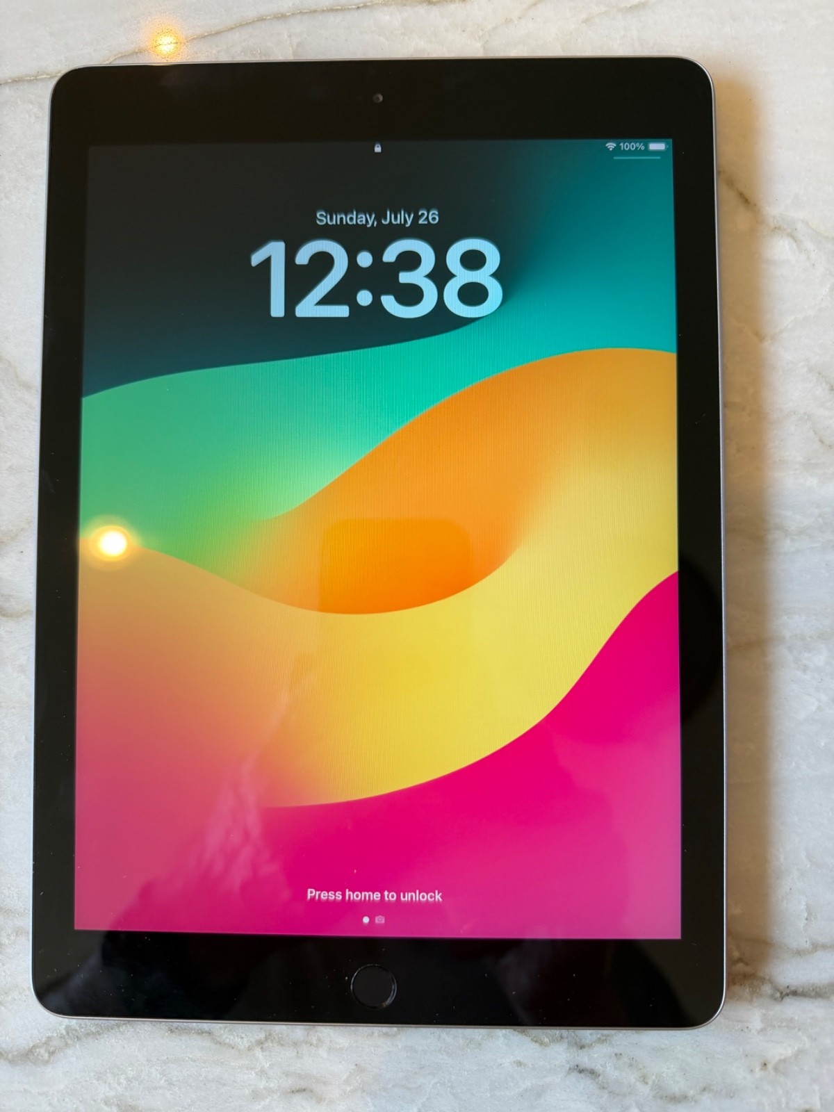 ipad 6th generation 32gb Wifi Silver Mint Condition