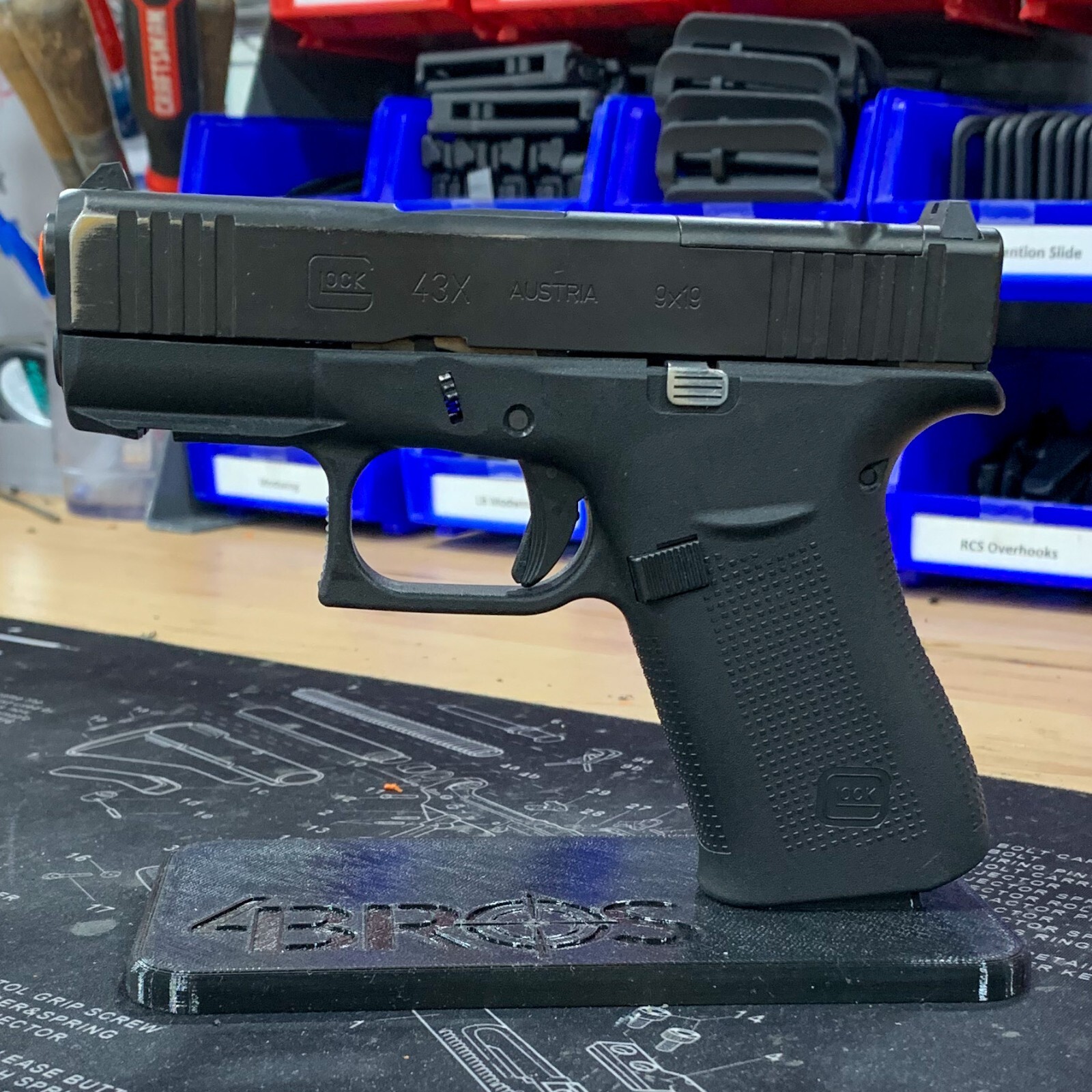 4Bros Subcompact Pistol Stand