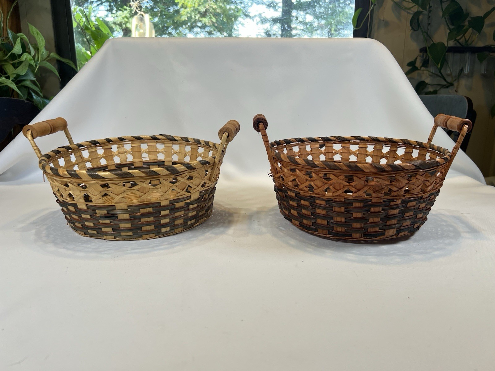 VNG Baskets with Wooden Handles Set of 2 Decorative Storage Baskets Old World