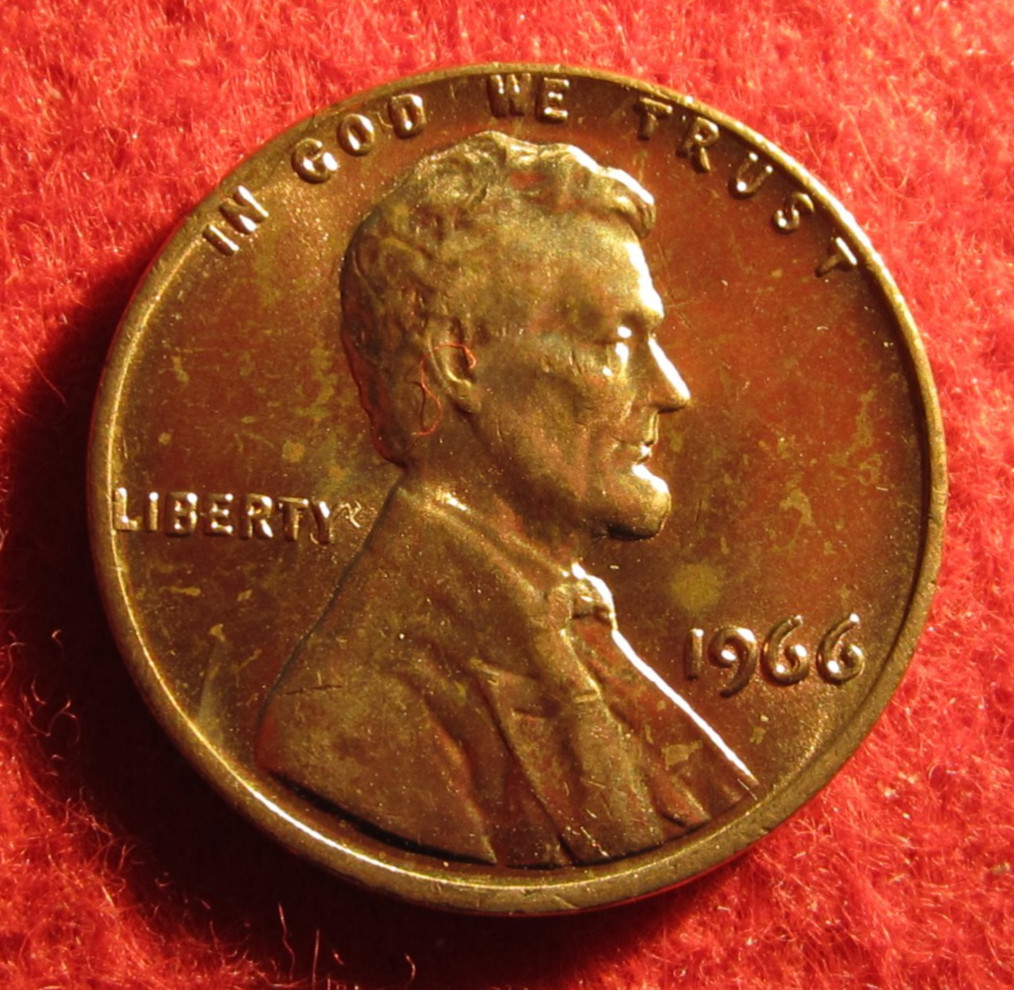 1966 (P) Lincoln Memorial Cent/Penny - Uncirculated - Red - Actual coin C1121