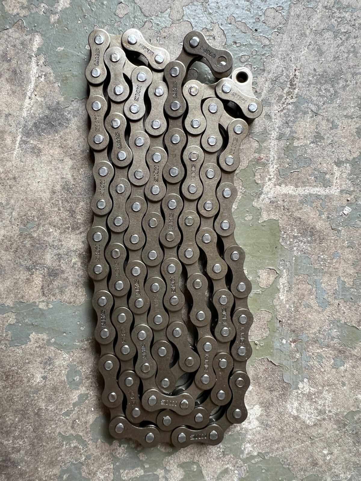 KMC  BMX Fixie Chain Single Speed 1/2" x 1/8" 98 Links NEW
