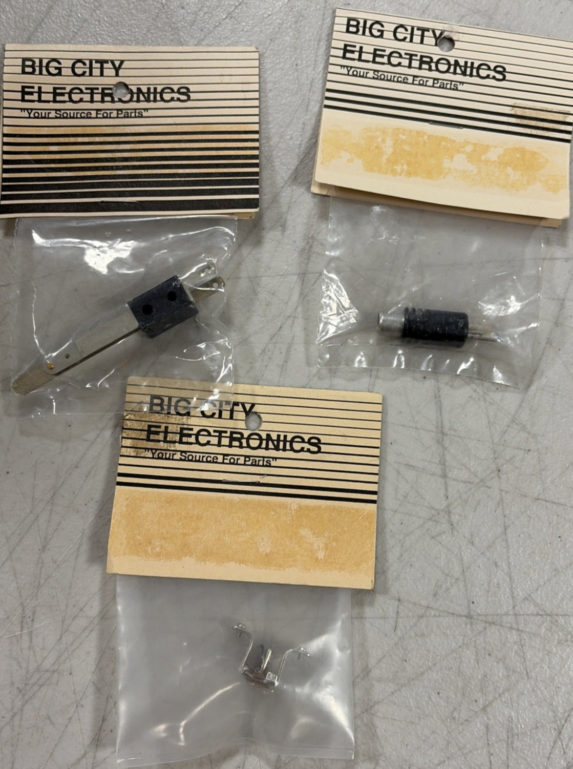 Big City Electronics Chasse Mount Power Port, Reed Switch & More 3 Items New