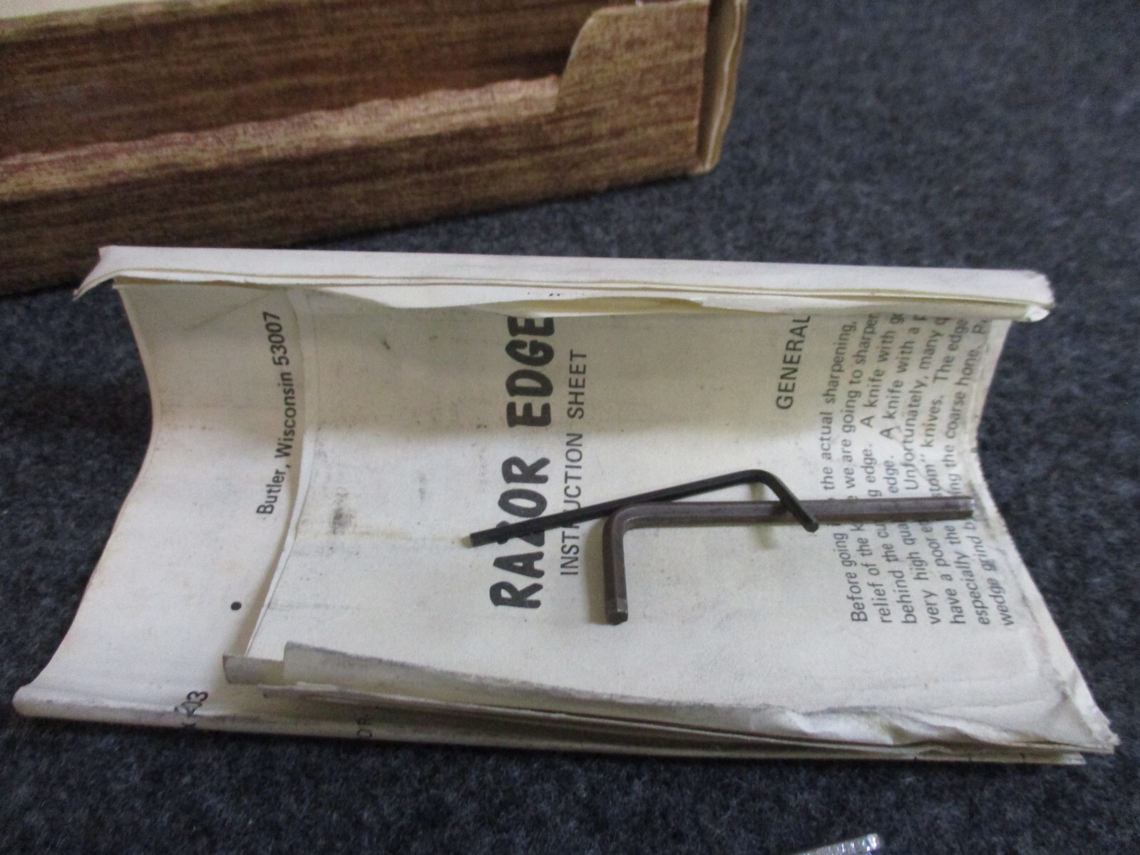 Vintage Razor Edge Knife & Arrowhead Sharpening Kit