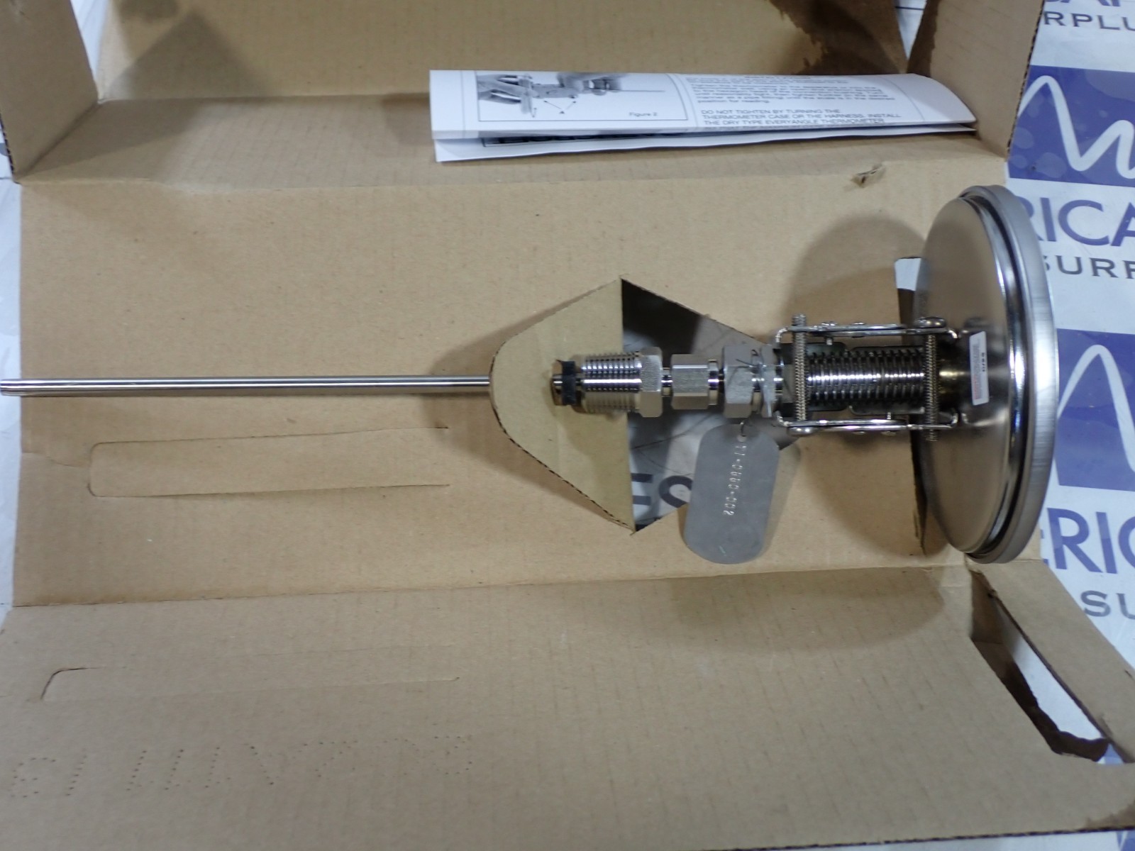 New Surplus Ashcroft BiMetal Thermometer 5" 50E170E090XCSNHPD0/300F 9" Stem 300F