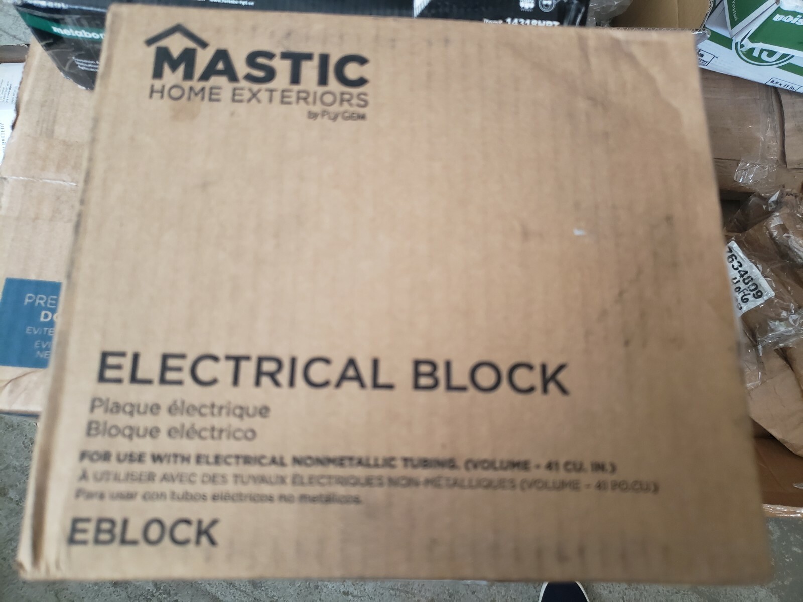 Mastic Home Exteriors EBLOCK 17 UL Electrical Mounting Block