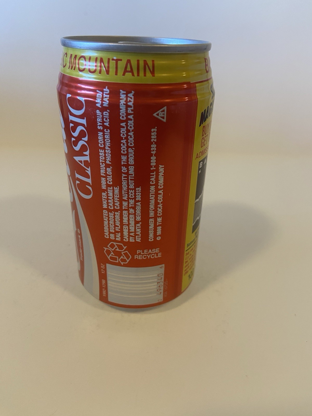 12 oz. COKE CAN ( SIX FLAGS- MAGIC MOUNTAIN, BATMAN ) EMPTY BOTTOM OPENED