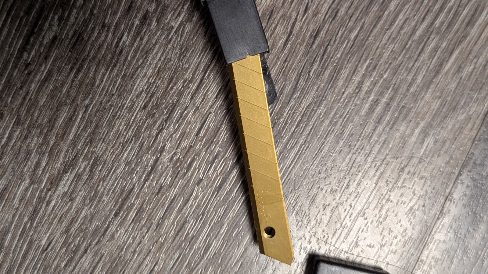 Scotch Precision Titanium Replacement (5) Blades 9mm Snap-Off for Utility Knife