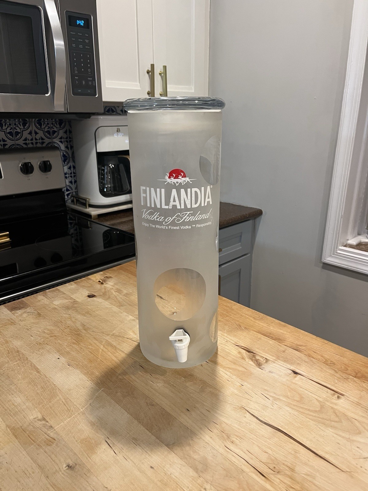 Large Glass Finlandia Vodka Bar Top Dispenser Vintage Original
