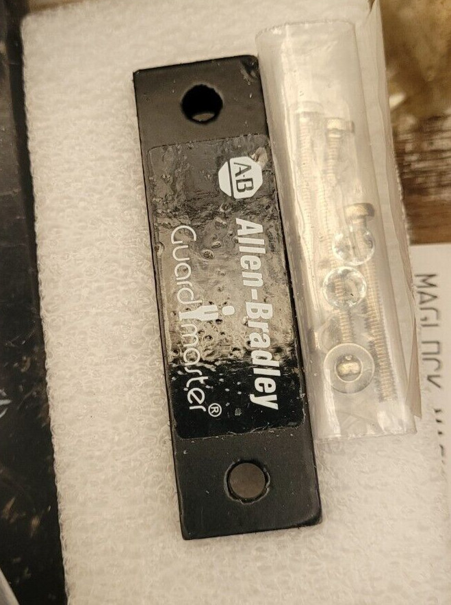 Allen-Bradley Guardmaster 440N-A02056 Ferrogard GS1 GS2 Actuator