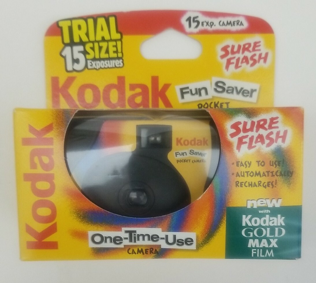 Kodak - One Use Camera + Kodak MAX Flash 15 Exposure Trial Size