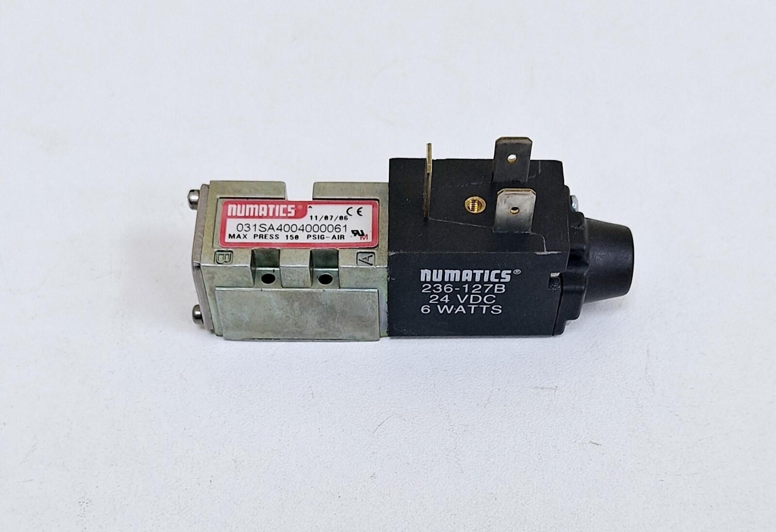 Numatics 031SA40040000061 / 236-127B Solenoid Valve (Lot of 2 pcs)