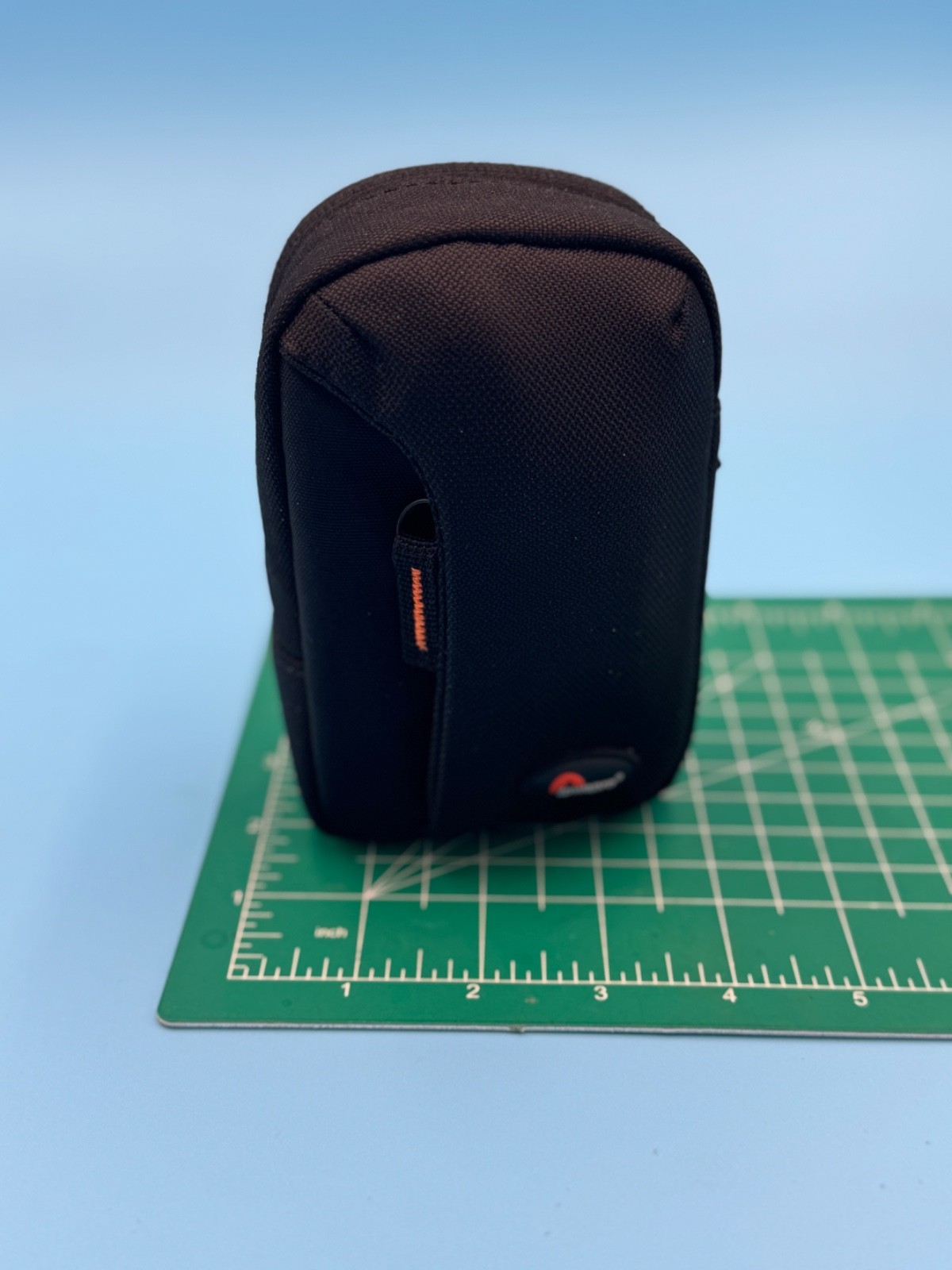 Lowepro Camera Pouch Black Tahoe 30 Never Used