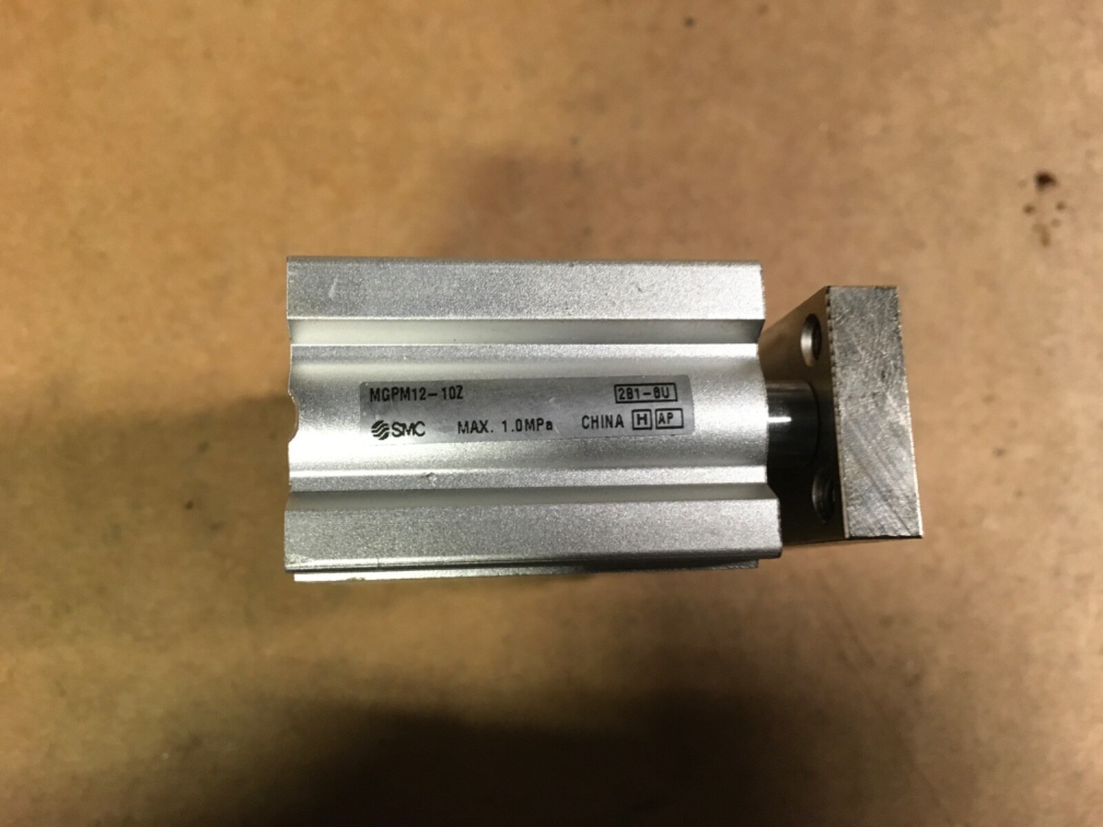 SMC 12mm guided actuator, MGPM12-10Z, NOS, KP-425