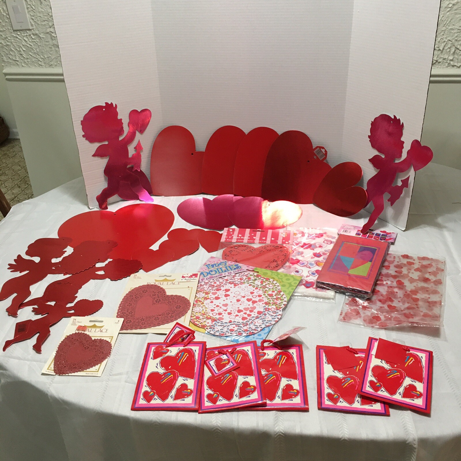 RED Paper Heart Doilies Cherubs Hearts and Bags Valentine's Day Deco Lot