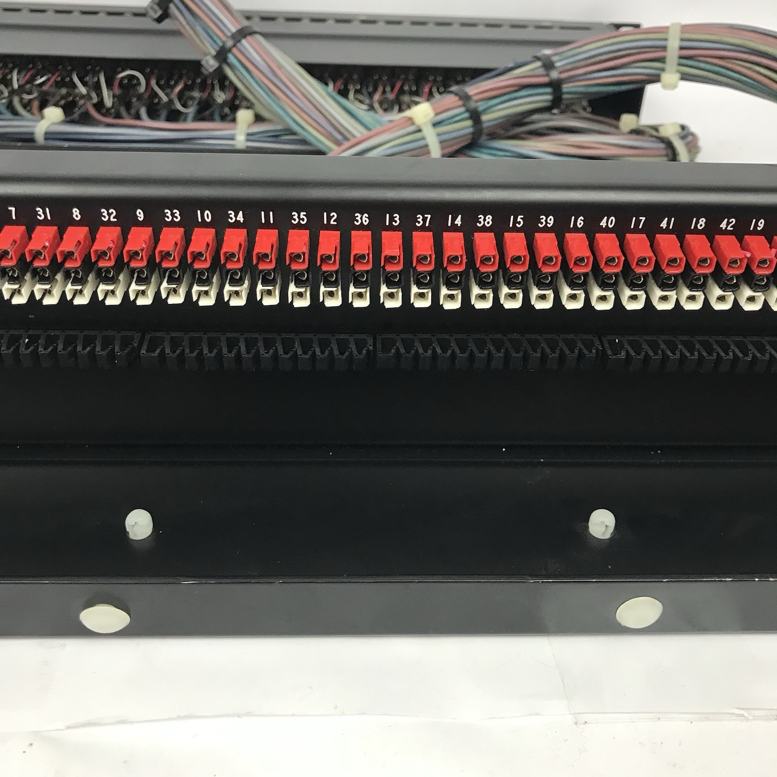 ADC Ultrapatch 48 Point TT Patchbay Panel Cables Pro Patch Bay BJF107-4MKIV