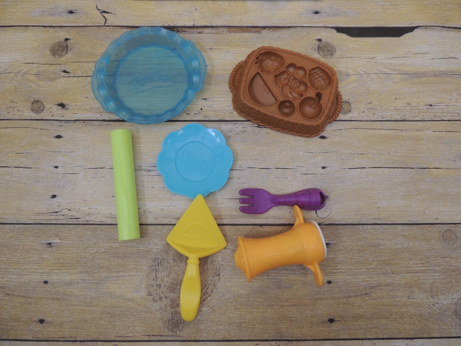 Play Doh Kitchen Creations Playful Pies