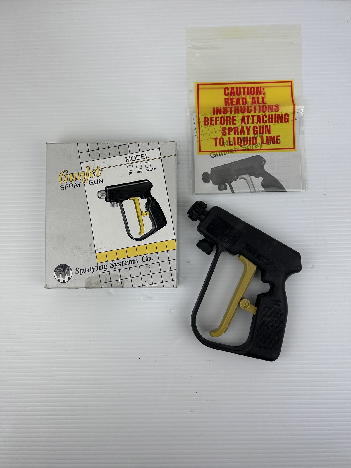 GunJet 30L-PP Spray Gun Trigger Sprayer Spraying Systems Co. 150 PSI 10 bar