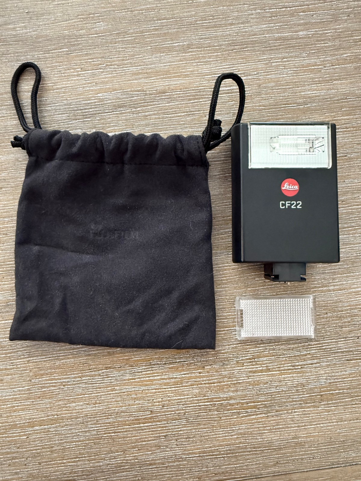 Leica CF 22 Shoe Mount Flash with Diffuser and soft bag - MINT