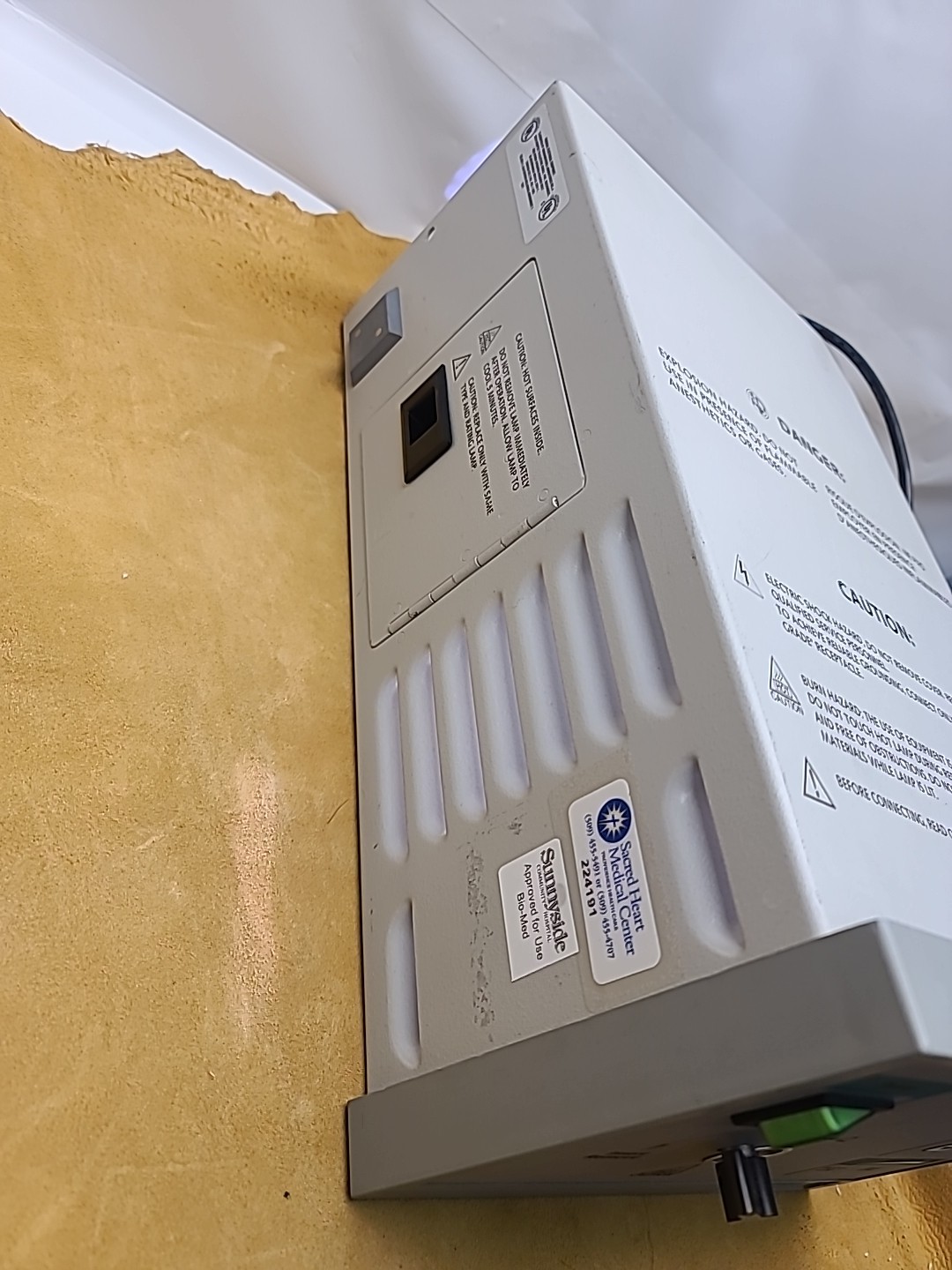 Linvatec Concept LIS8430 Xenon Light Source. Tested and Working Free Shipping!!