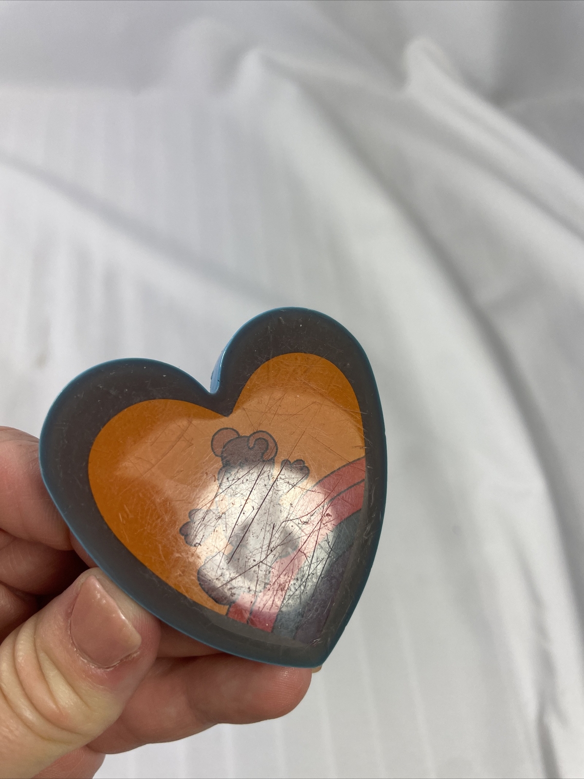 1980s heart box bear on rainbow 2" Blue lid opens