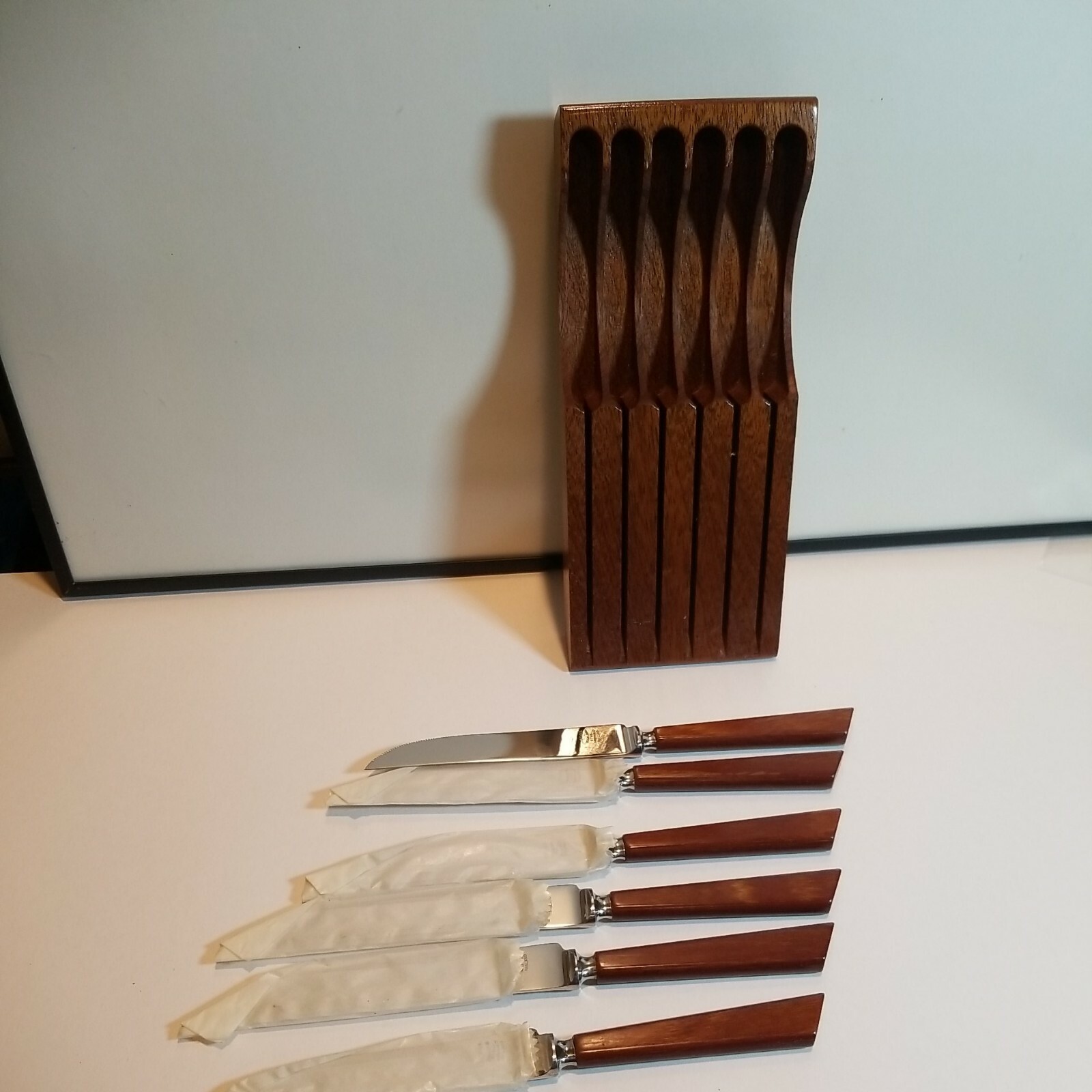 Vintage James Lodge Ltd Sheffield Stainless Steel Knives Boxed Lot of 6  TU