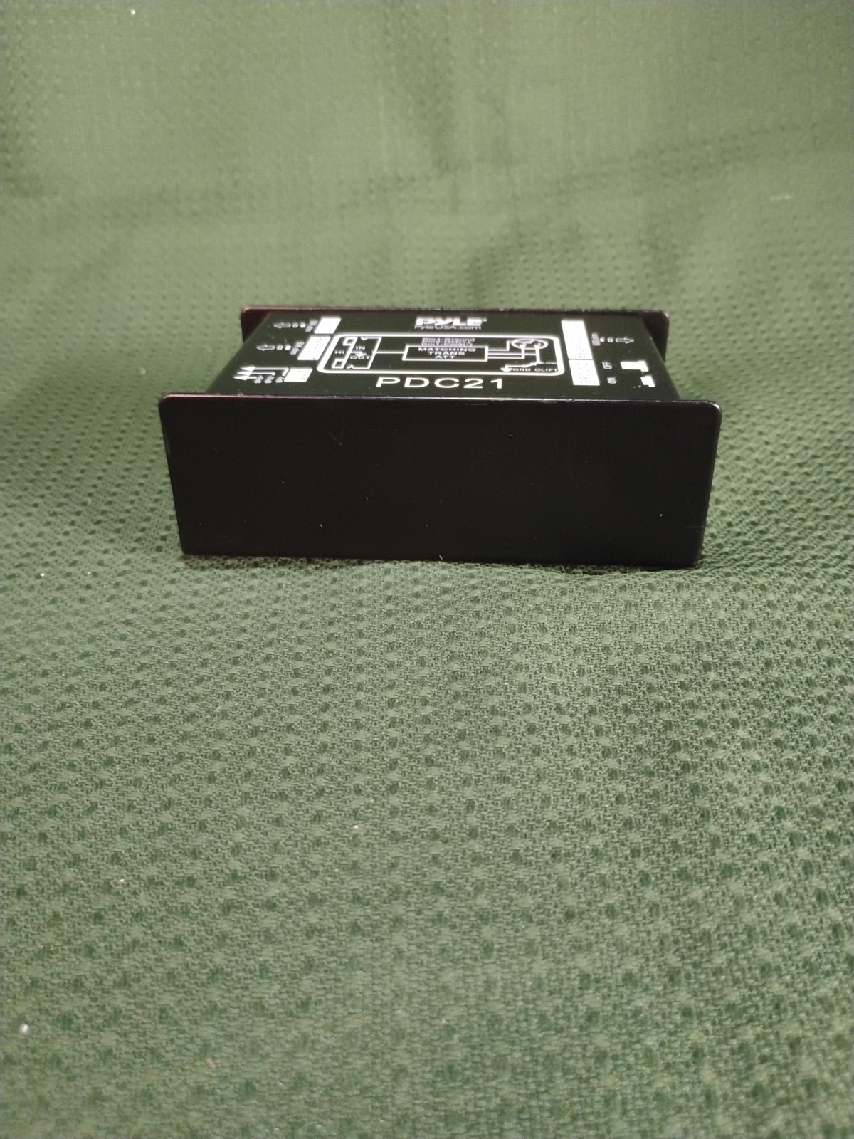 Pyle PDC21 Passive Analog Tabletop DI Box Balanced In/Out