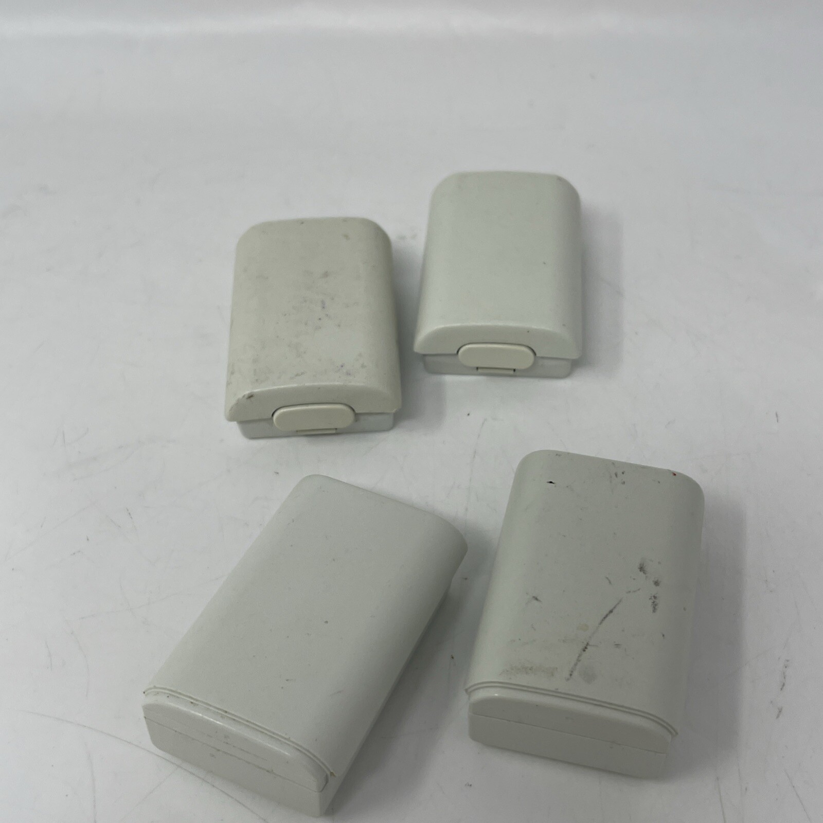 Lot of 4 Untested Microsoft Xbox 360 White Rechargeable Battery Pack OEM