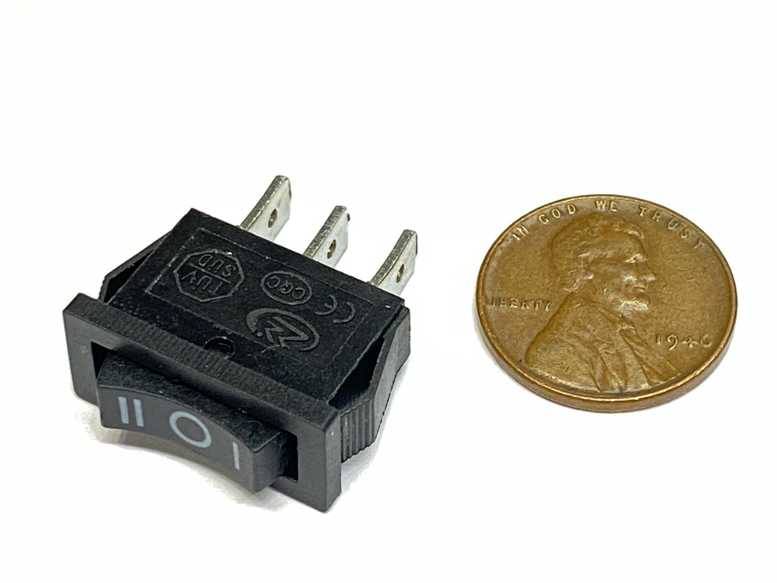 Rocker Switch 3 Pin 3 position 6A 20mm × 7mm Maintained Small QY-601-103 E28