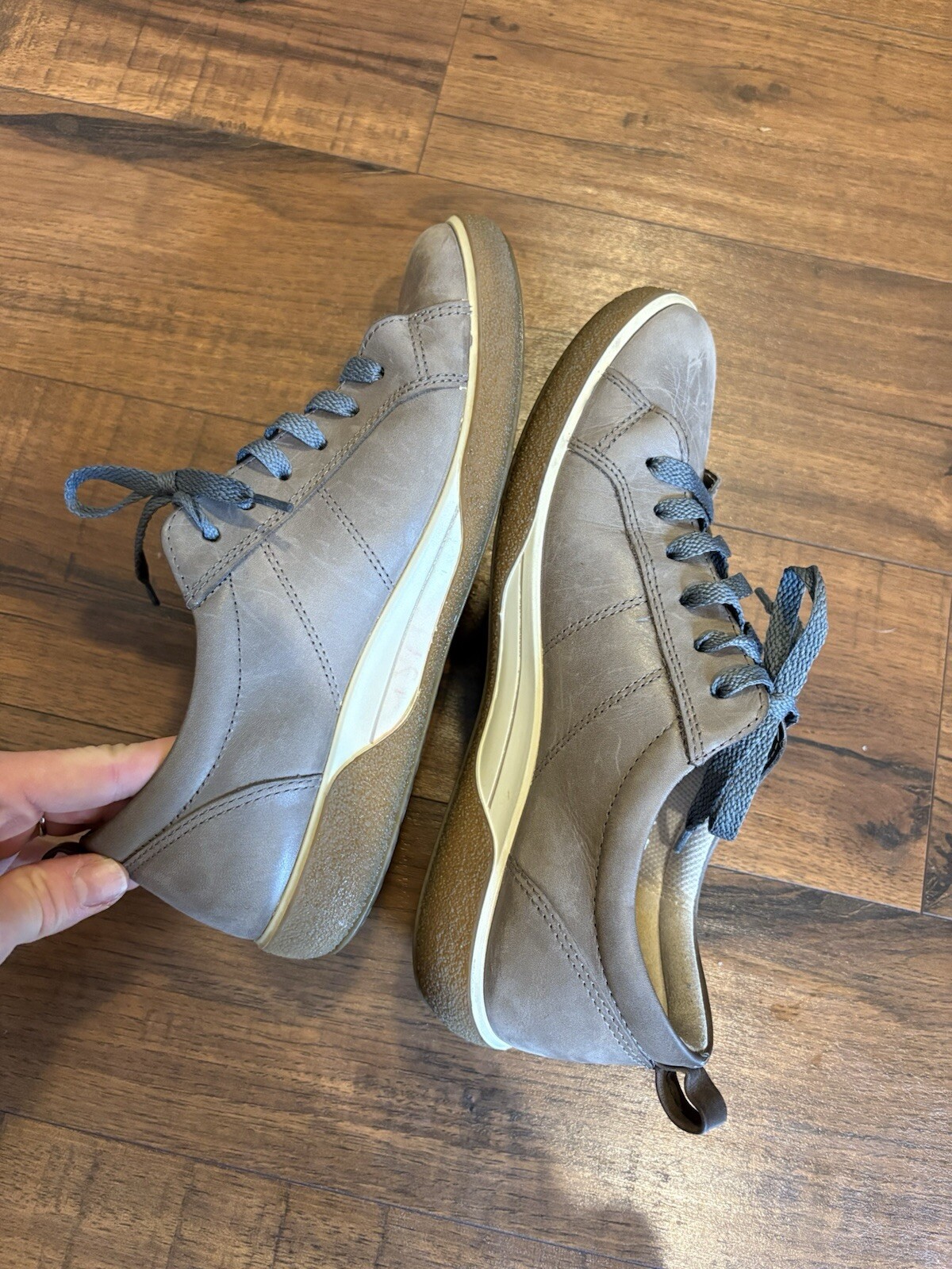 Ecco Chase Tie Women’s Gray Taupe Leather Sneakers Shoes Size 38 US 7.5
