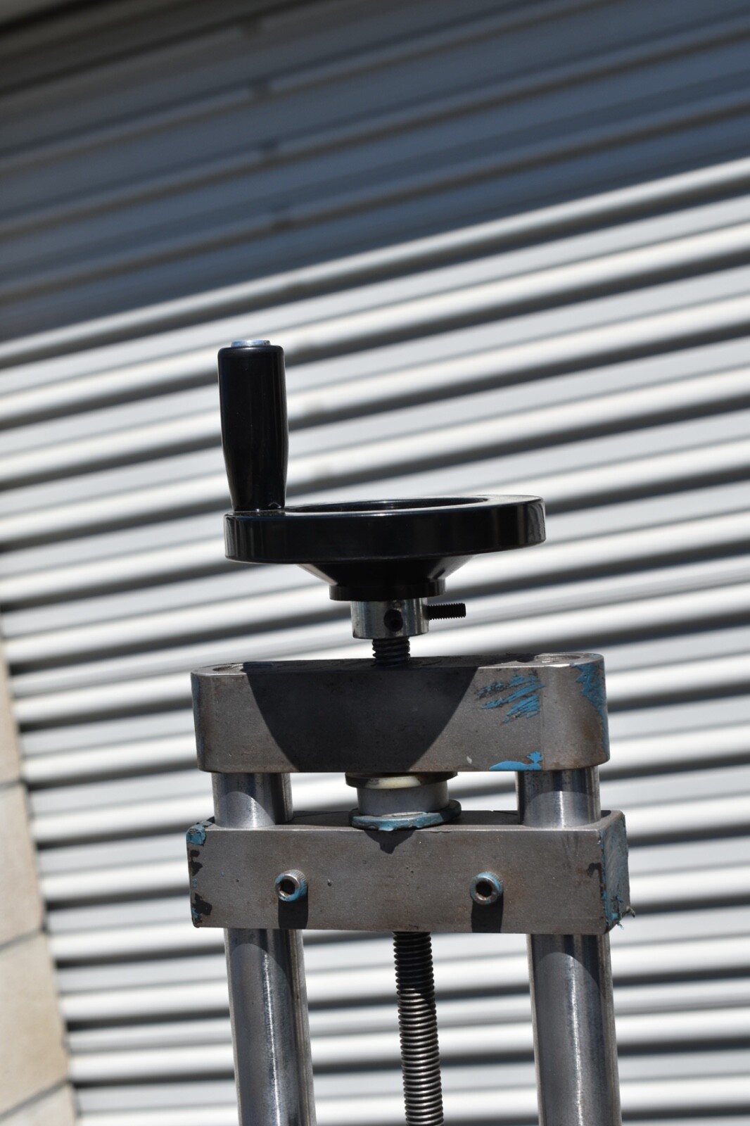 Stephen Bader Space Saver belt grinder