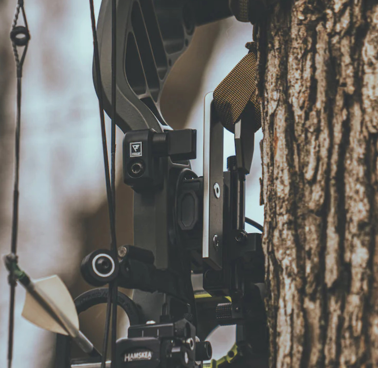 Latitude Outdoors Fixed Bow Hanger Mobile Hunting New