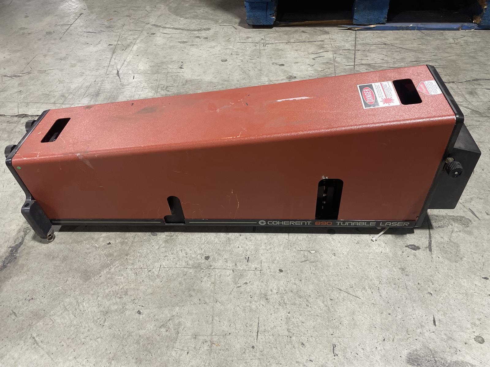 COHERENT 890 TUNABLE LASER