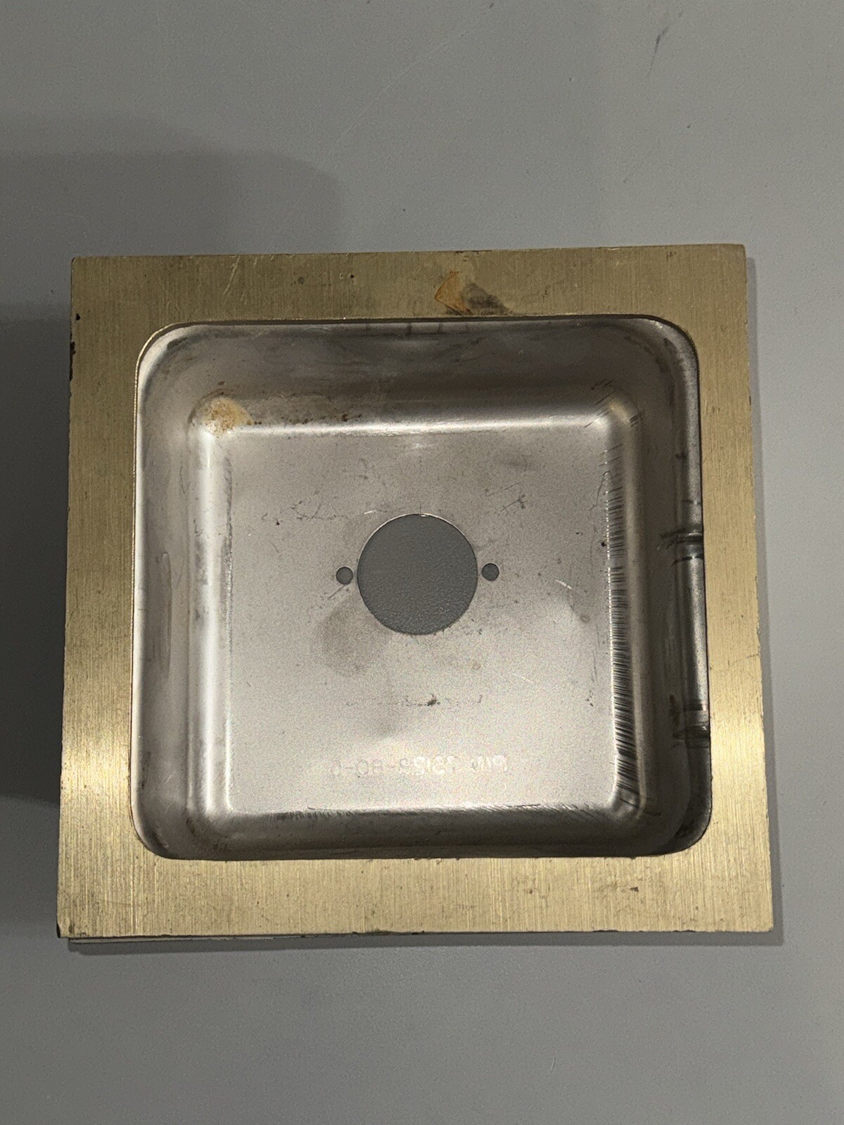 Jay R Smith Wall hydrant Box 75128-80-5 with Brass Spout