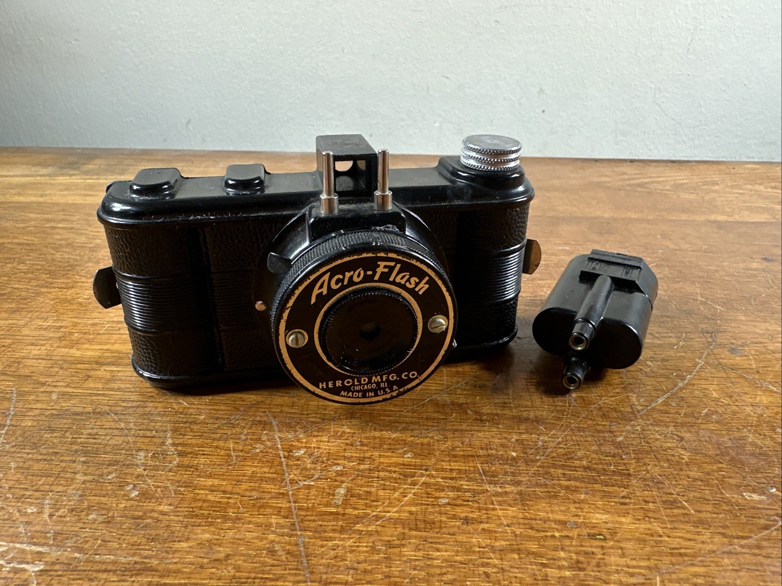 Vintage Herold Acro-Flash 45 Camera To Be Used With Film Untested