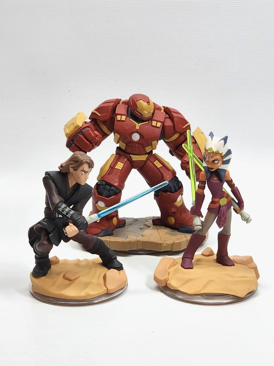 Disney Infinity 3.0 Bundle: Marvel Avengers Iron Man, Anakin Skywalker, Ahsoka.