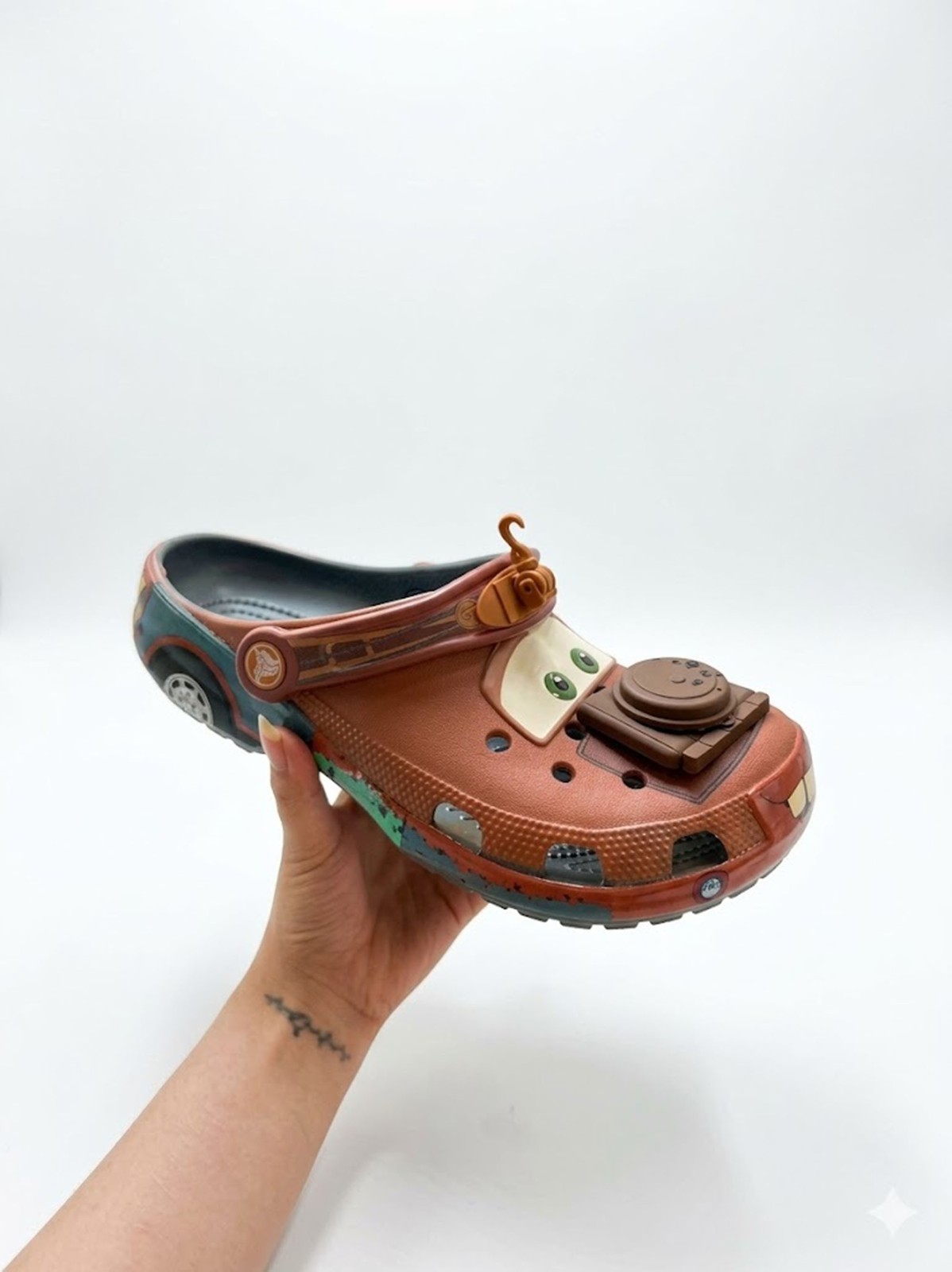Crocs Car Tow Mater Classic