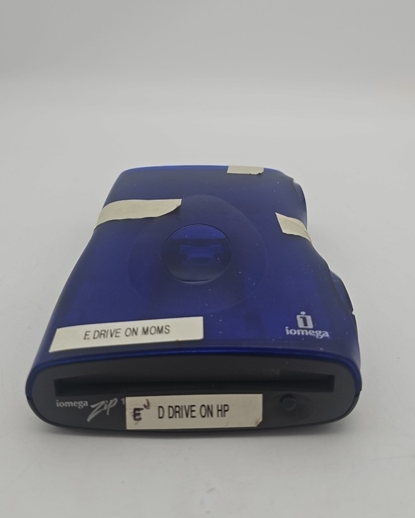 Iomega Zip 100 Z100USBS Powers On Disk stuck inside