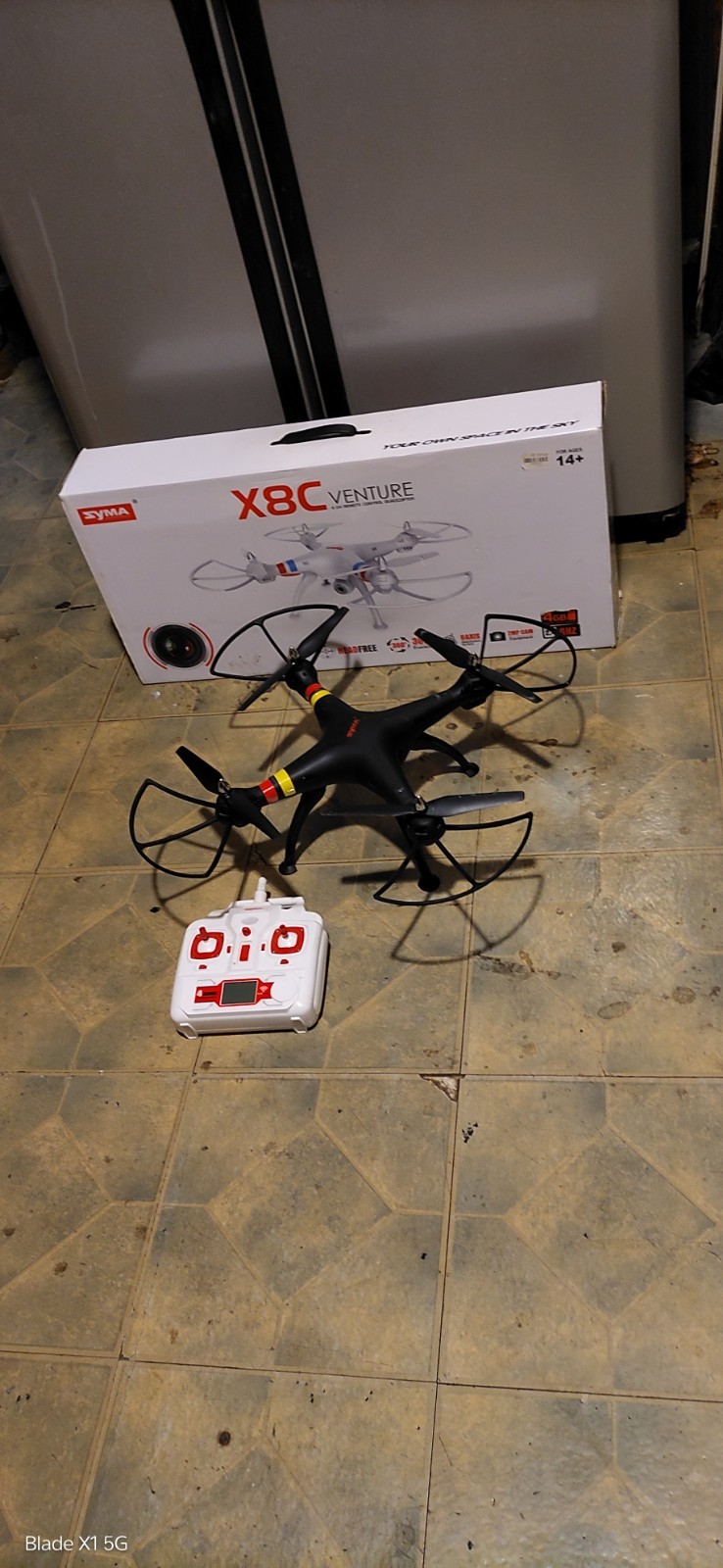 Syma X8C Venture RC Quadcopter Drone  White Version With Remote Please Read