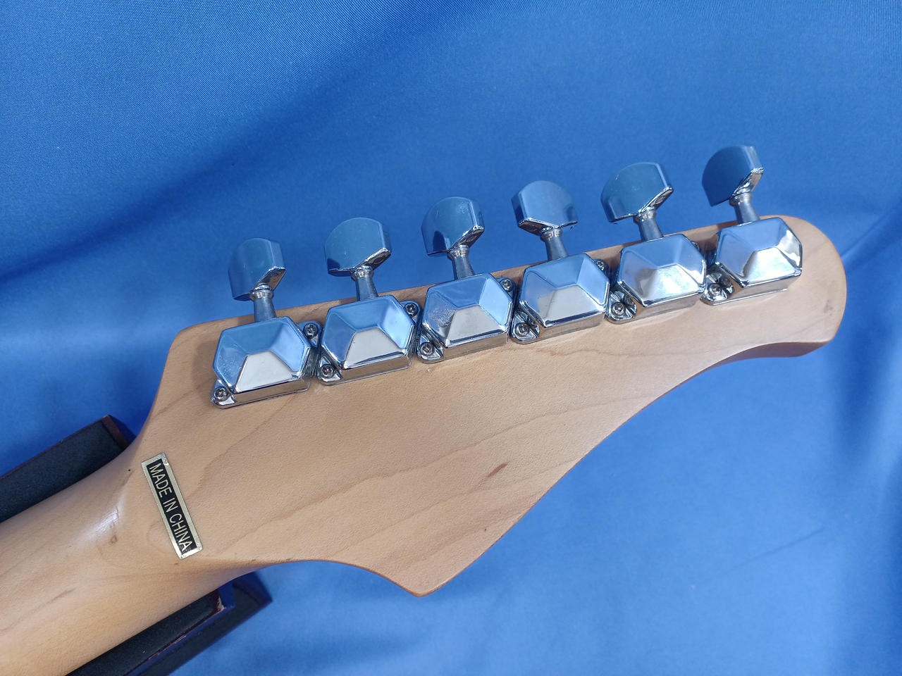 Mavis - Electric Guitar Safe delivery from Japan
