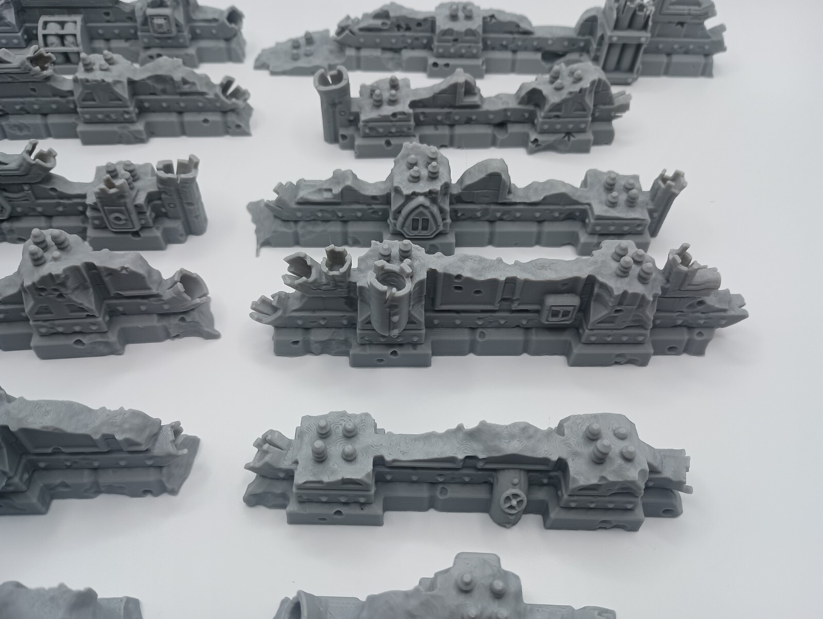 War Torn Sector 75 Modular Sci-Fi Ruined Wall Set -32mm Scale -Terrain