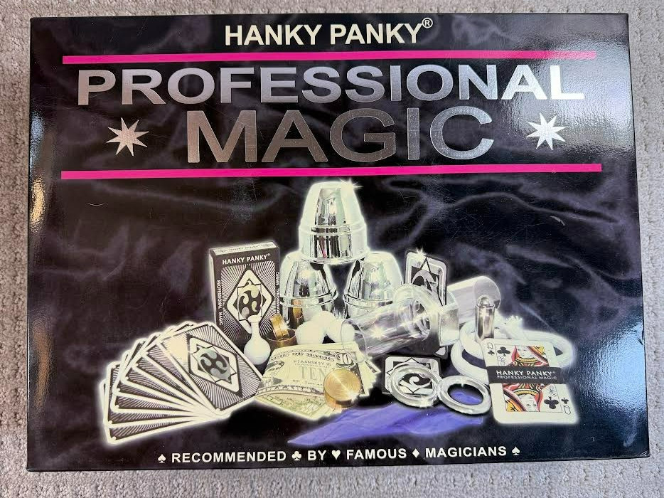 Hanky Panky Profesional MAGIC Kit.  NEW!