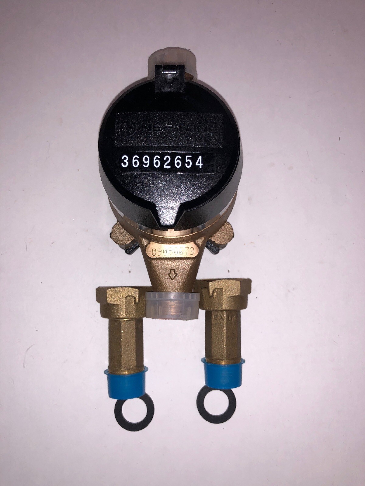Neptune 5/8x3/4 NEW T-10  Direct Read Water Meter NSF61 And Couplings