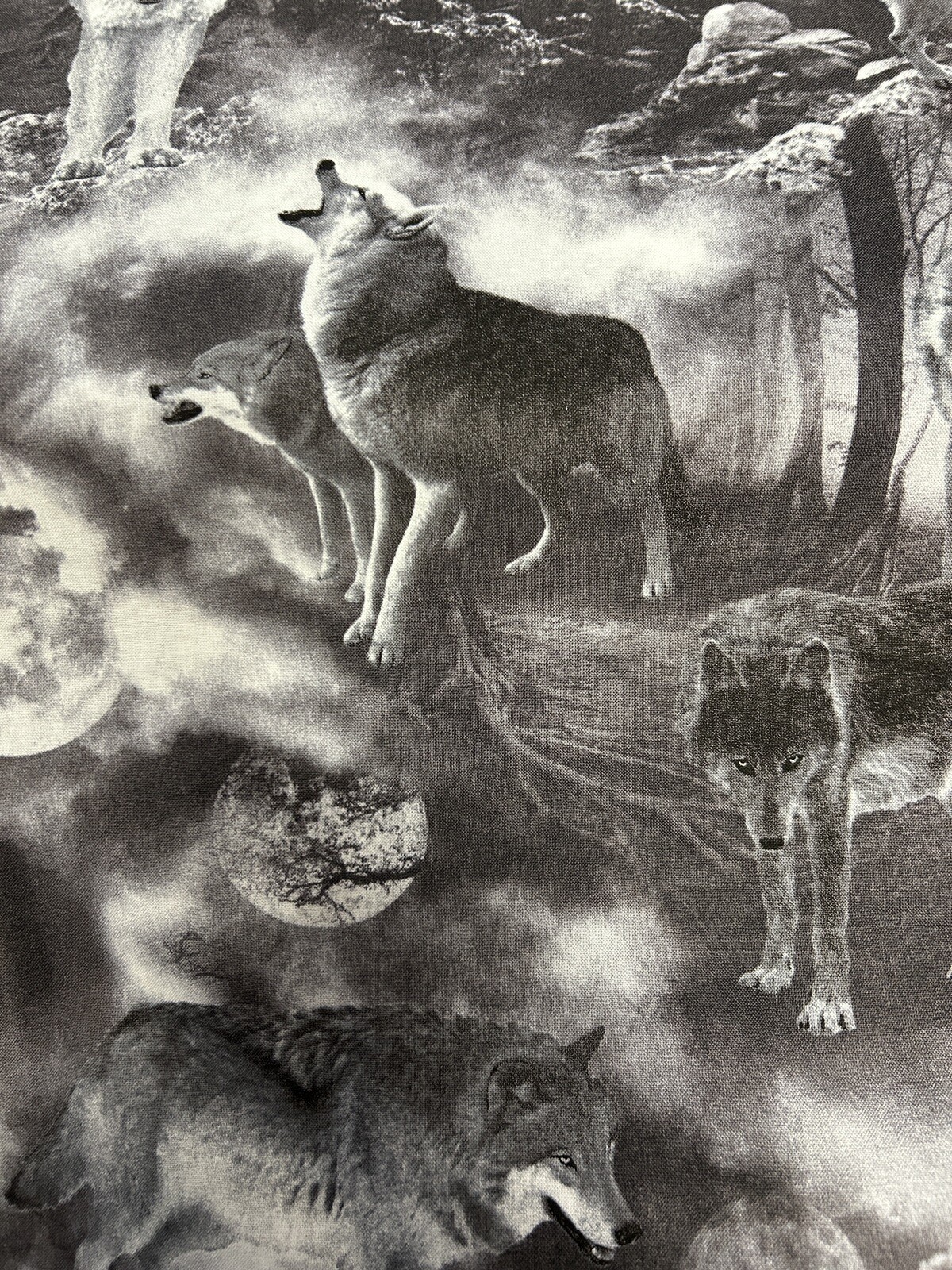 Cotton Fabric Fat Quarter Flat Flat 50x 56cm Wolf Theme,Familiar Wicked TT C7886