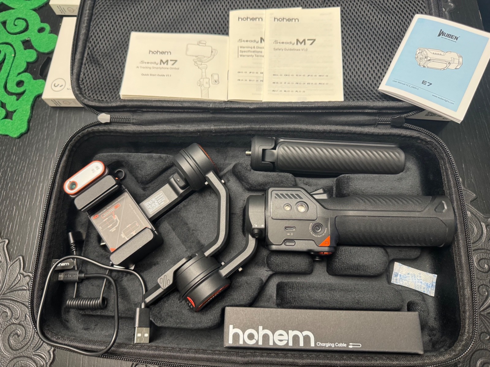 Hohem Isteady M7 Detachable AI Tracking Smartphone 3 Axis Gimbal Stabilizer
