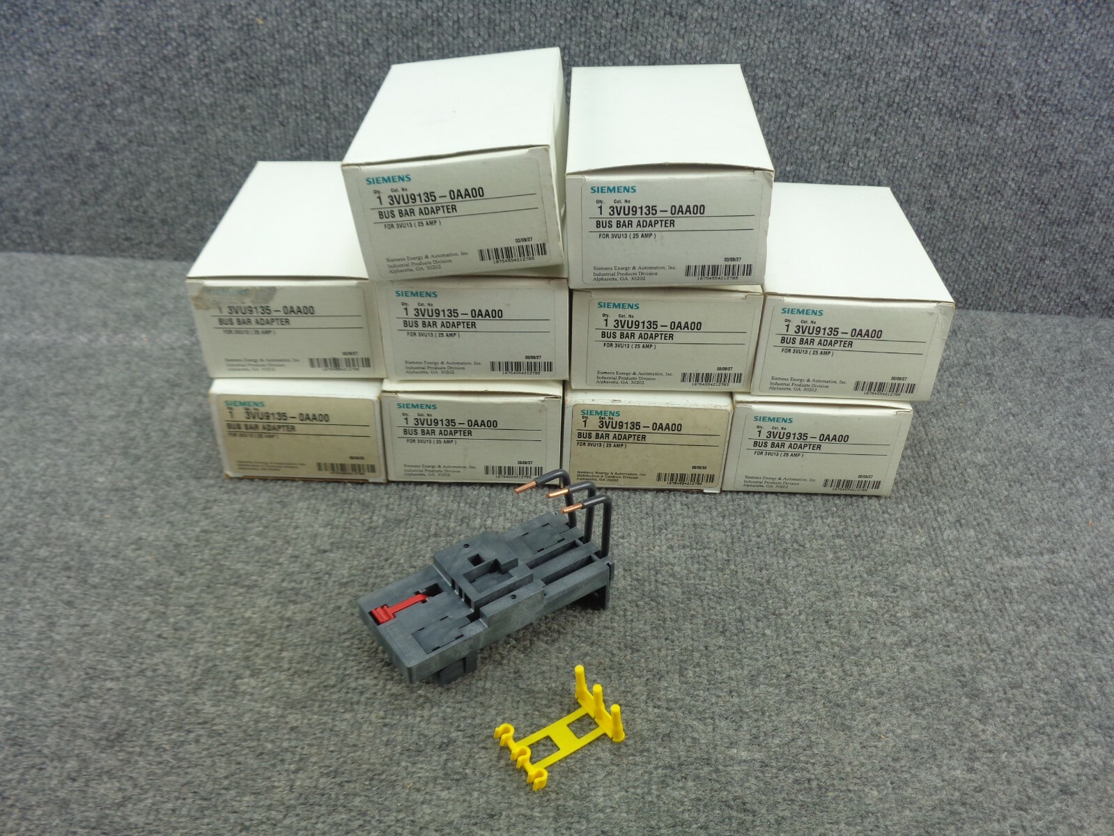 Lot of (10) New Unused Siemens 3VU9135-0AA00 Bus Bar Adapter for 3VU13 (25 amp)