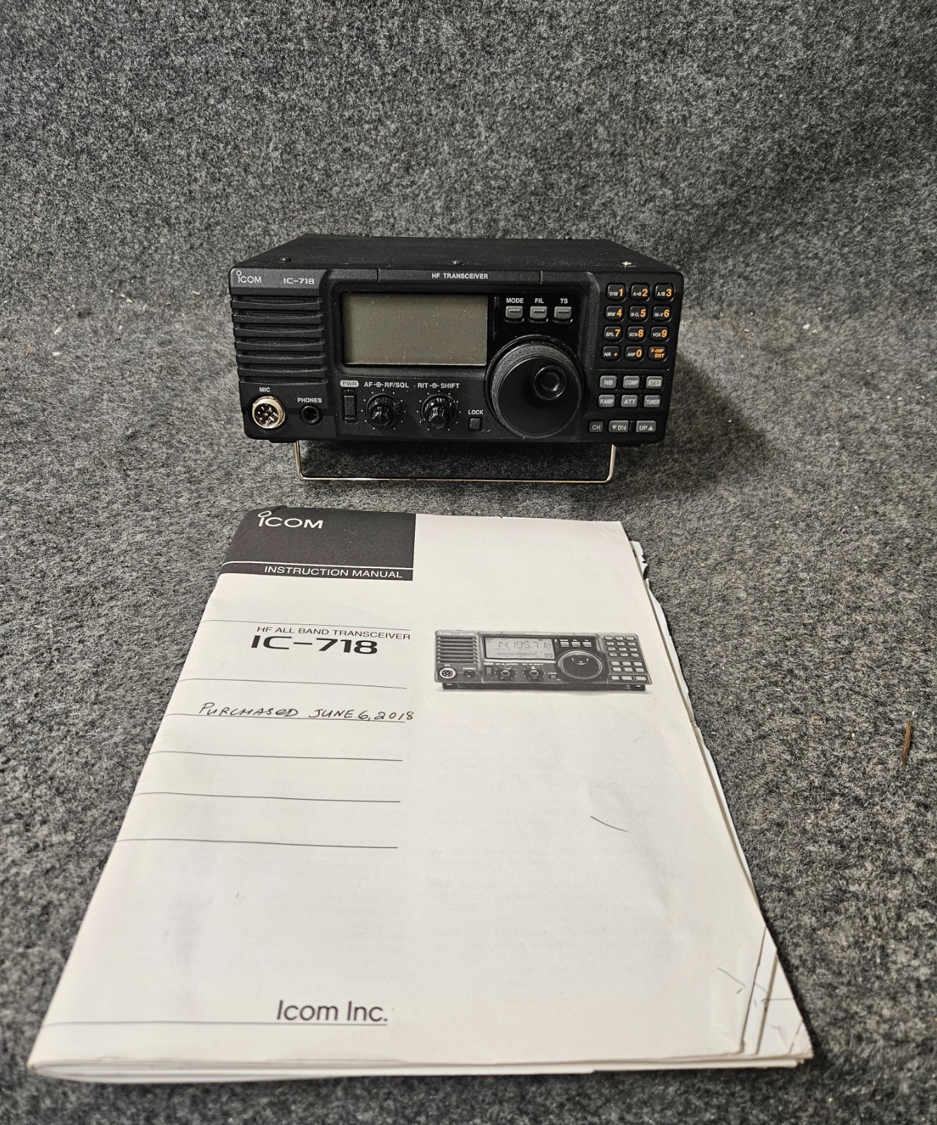 Icom IC-718 Radio Transceiver with manual