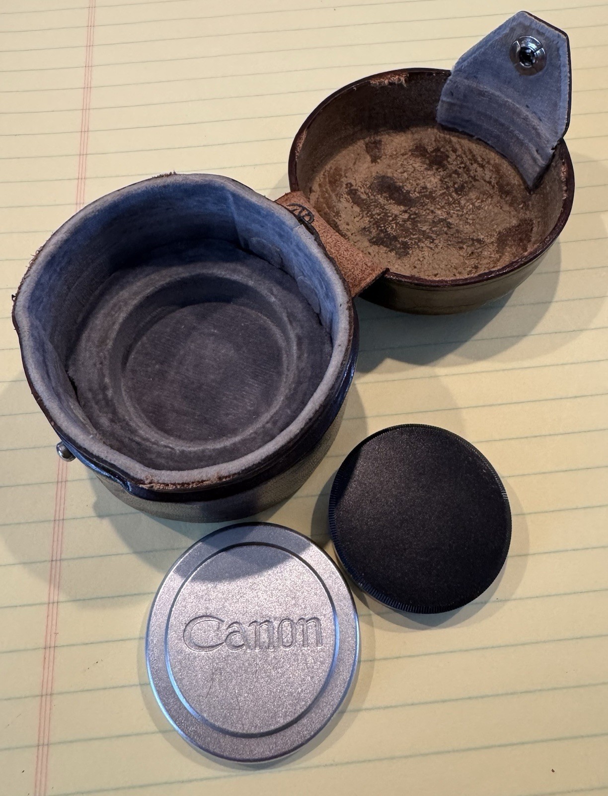 CANON HARD LEATHER LENS CASE FOR 28MM Lens L39 Mount, Front&Rear Caps-Vintage-